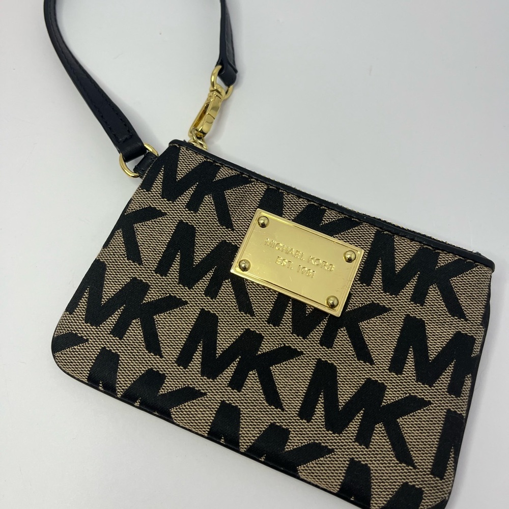 MICHAEL Michael Kors Black and Tan Wristlet